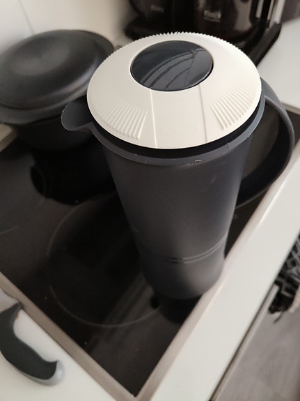 Tupperware termoskannu