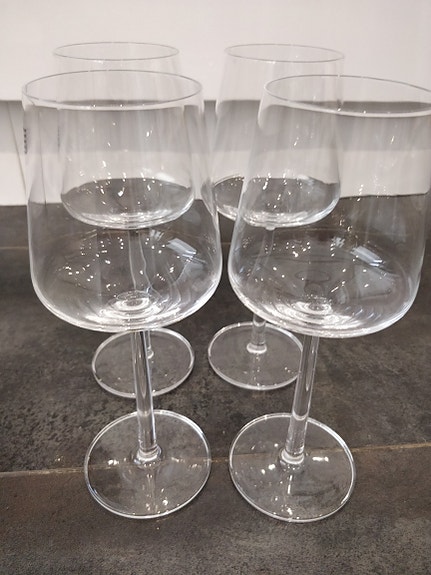 Iittala Essence uudet punaviinilasit 4kpl