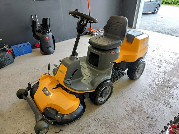 Stiga villa 320hst etuleikkuri hydro
