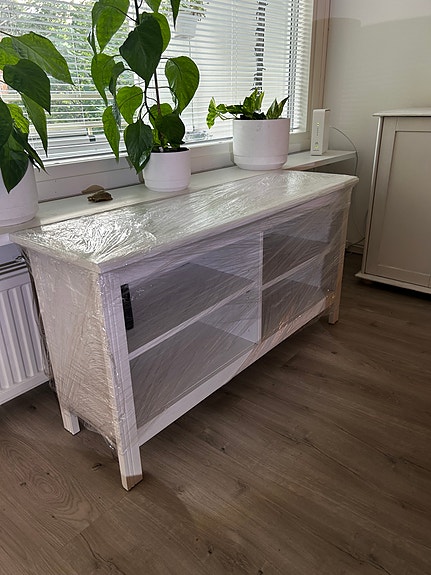 IKEA BRUSALI TV Stand – White