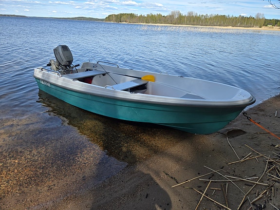 Terhi vene ja 15hp honda