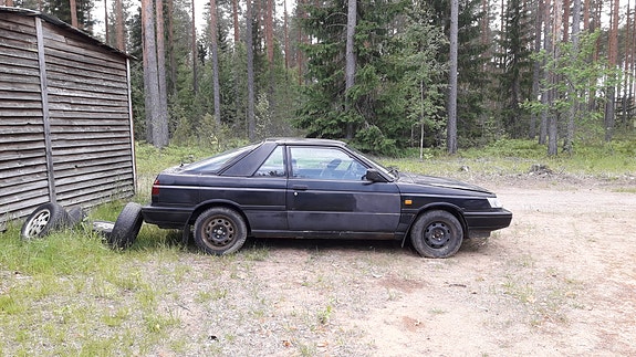 Nissan sunny coupe