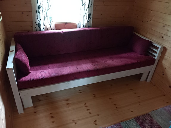 Sohvasänky myytävänä