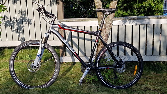 Trek 8500 maastopyörä