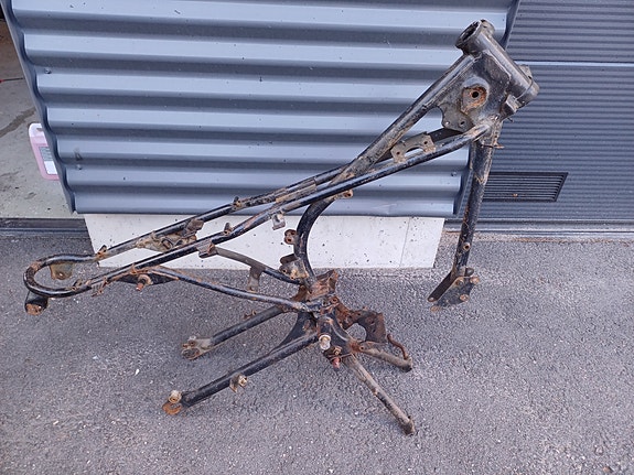 Yamaha AS3 125 runko