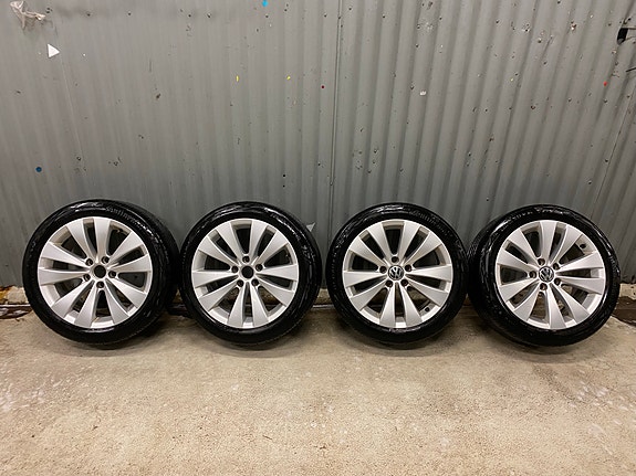 VW Passat BORBET 17 J8 alumiinivanteet