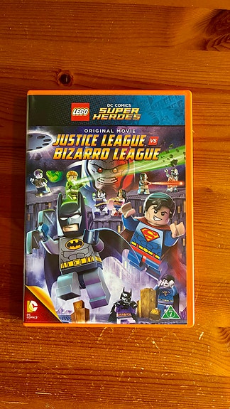 LEGO DC Super Heroes Justice League vs Bizarro League DVD