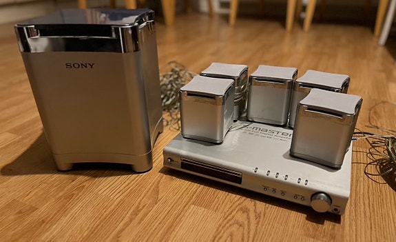 Sony kotiteatteri 5.1 channel - home theater