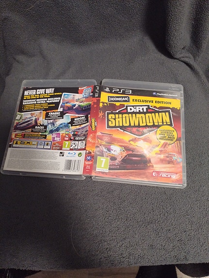 PS3 Dirt Showdown peli