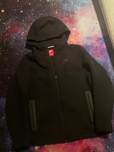 Nike huppari