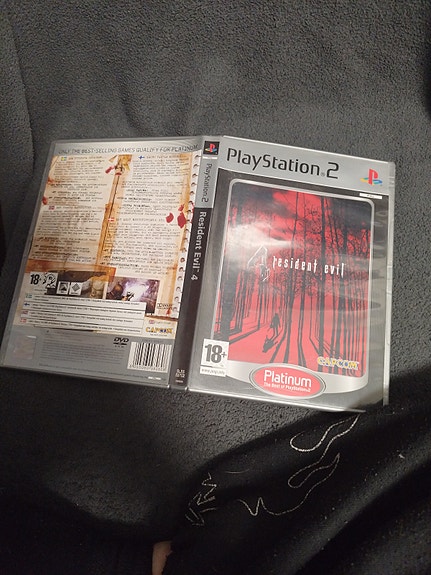 Resident Evil 4 PlayStation 2 peli