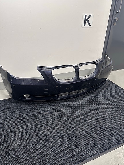 BMW E60 etupuskuri