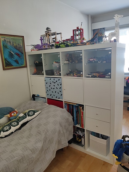 Myydään Ikea Kallax hylly