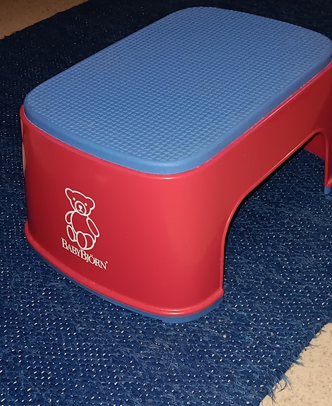 BabyBjörn lasten jakkara punainen