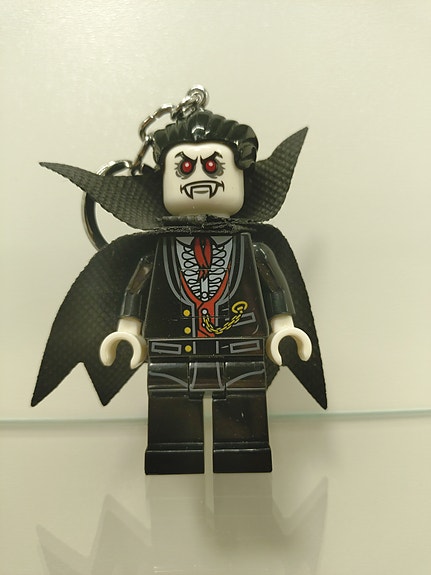 LEGO Monster Fighters vampyyri avaimenperä valolla