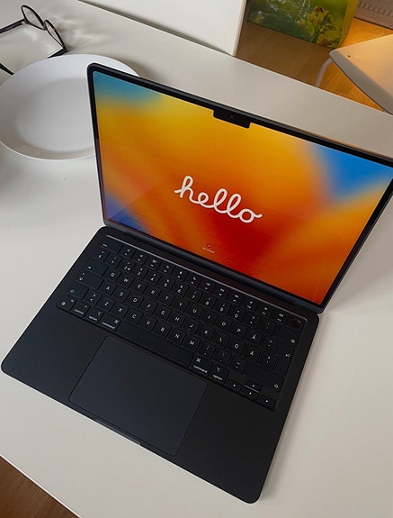 Apple MacBook kannettava tietokone 13" tummanharmaa
