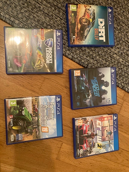 PlayStation 4 pelipaketti