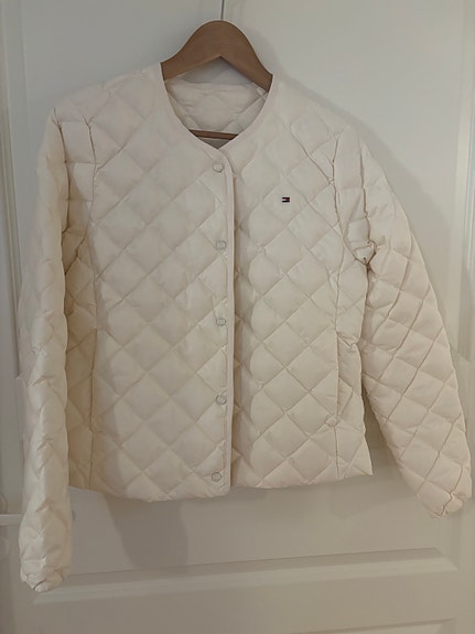 Uusi Tommy Hilfiger takki, luonnonvalkoinen S