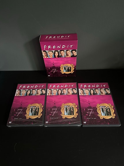 Frendit kausi 7 DVD-boksi