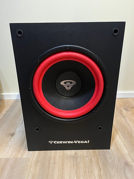 Cerwin vega aktiivisubwoofer