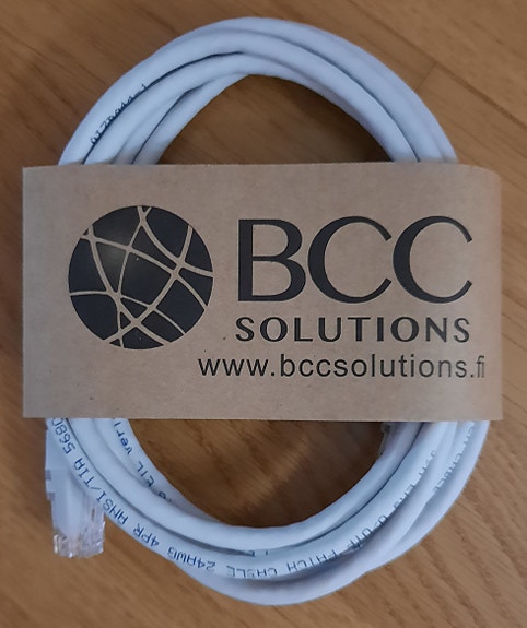 Uusia Ethernet cat 6 kaapeleita