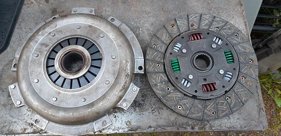 MB kytkinpaketti (uusi) (W115,T1 W601, W123)