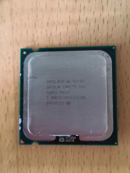 Intel Core 2 Duo E8400