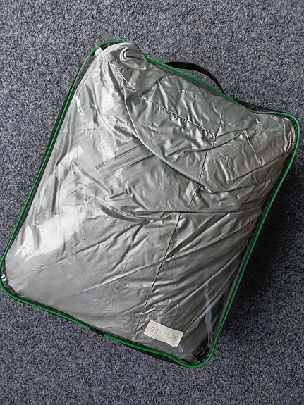 Iso Auton Suojapeite