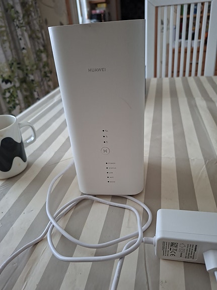 Huawei 8818 reititin