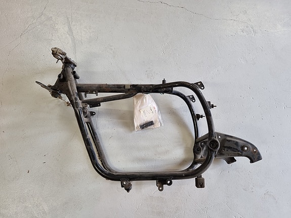 BMW R100 RS moottoripyörän runko