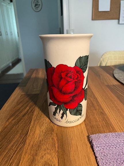 Arabia Rosa Baccara-maljakko