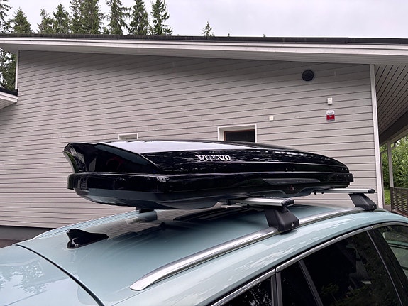 Volvo thule suksiboksi