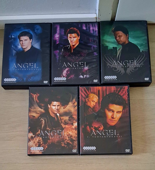 Angel tv-sarja 1-5