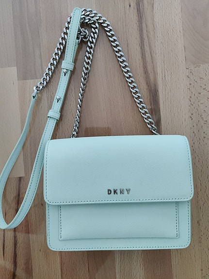 DKNY olkalaukku