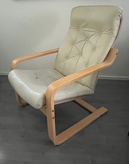 Nojatuoli päällinen nahkaa 70 luvulta