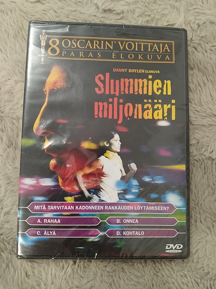 Slummien miljonääri uusi muovissa