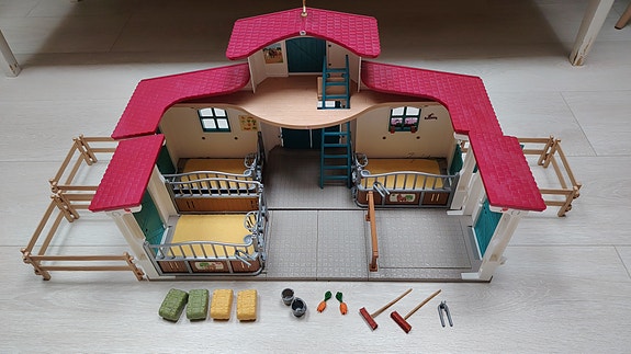 Schleich-talli