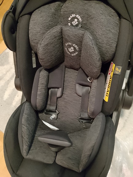 Maxi-Cosi Marble kaukalo + isofix base jalusta