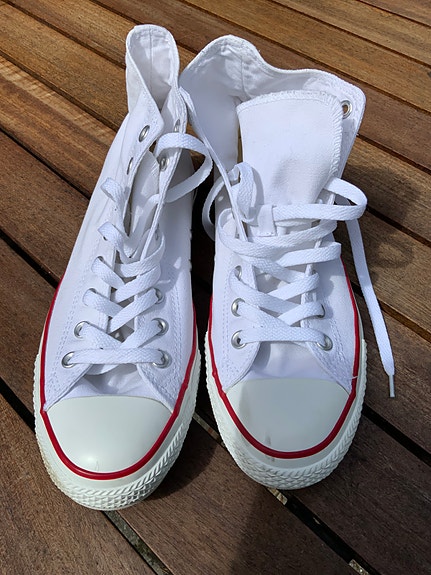 Converse All Star Chuck Taylor pitkävartiset valkoiset tennarit,loistokunto,42,5