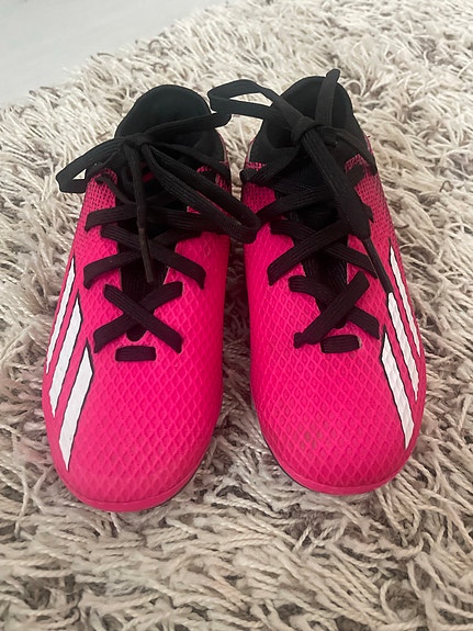 Adidas X jalkapallokengät koko 28 pinkki