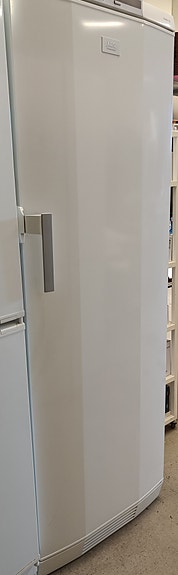 AEG jääkaappi