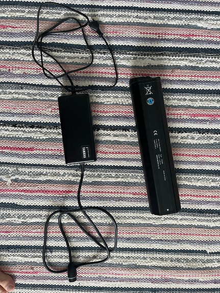 Yamaha X1R-10 akku ja laturi sähköpyörään