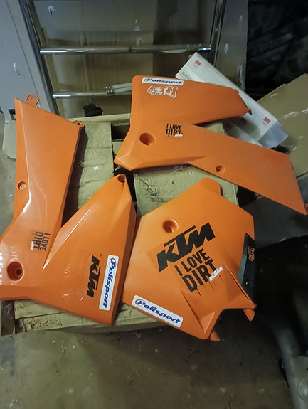 KTM muovit