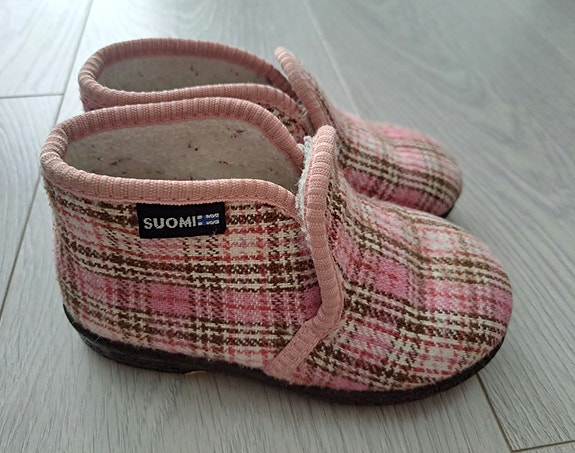 Lasten vaaleanpunaiset Reinot 25