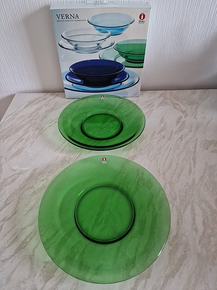 Iittala Verna vihreät lautaset