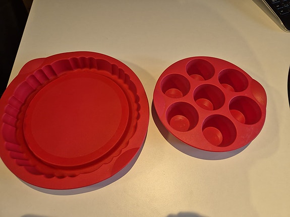 Tupperwaren piirakka- ja muffinssivuoka