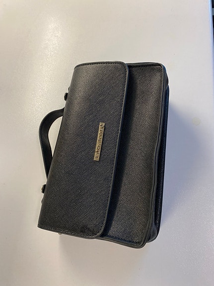 Björn Borg musta tekonahkainen olkalaukku / clutch naiset