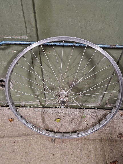 Etukiekko / etuvanne 26"