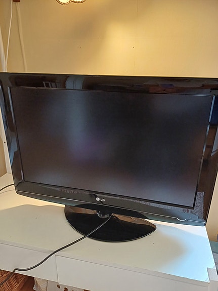 LG taulutelevisio 32 tuumaa