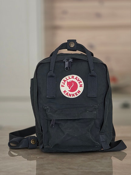 Fjällräven Kånken Mini -reppu, tummansininen